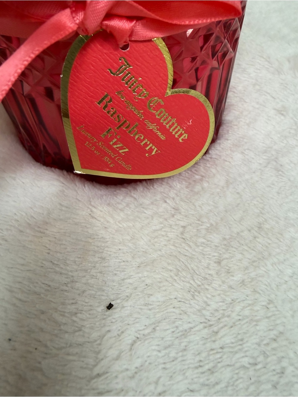 Juicy Couture Raspberry Fizz Candle - Picture 3 of 3